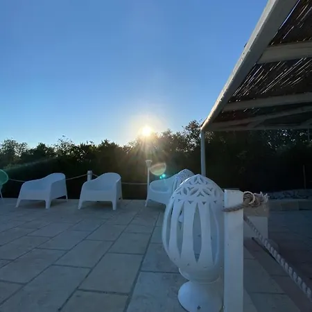 Andrew's - Luisanna Willa *