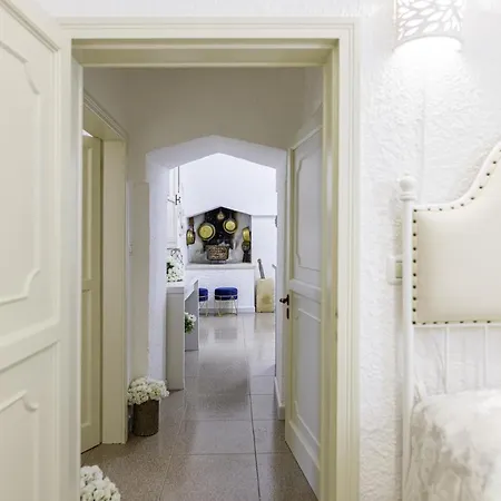 Willa Andrew's - Luisanna