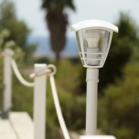 Andrew's - Luisanna Willa *