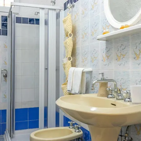 Willa Andrew's - Luisanna *