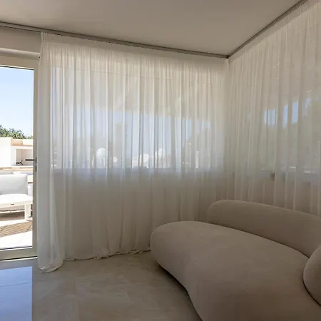 Andrew's - Luisanna Villa *
